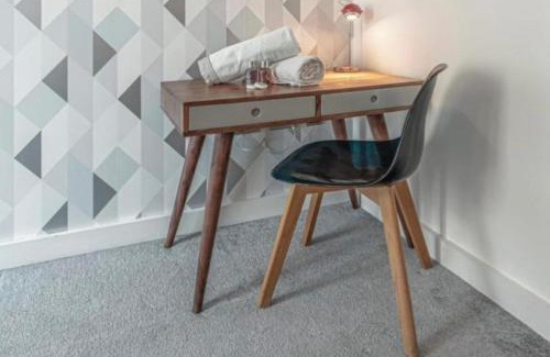 Crystal Palace Apartment | Modern Apartment close to the subway in London