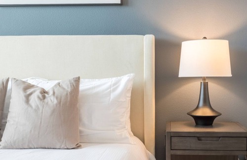 OakLeaf Plantation Apartment | Modern Apartment in Prime Location (ID8375X72)