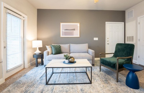Johns Island Apartment | Modern Apartment in Prime Location (ID4762X4)