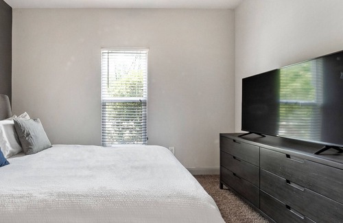 Johns Island Apartment | Modern Apartment in Prime Location (ID9129X58)