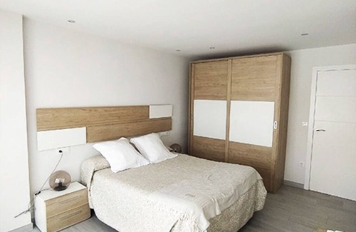 Andujar Apartment | Modern apartment in Andújar, up to 5 guests, ideal for families and pets