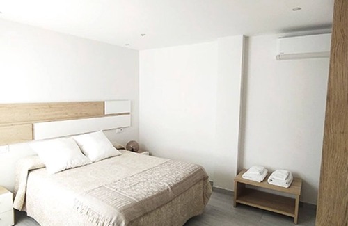 Andujar Apartment | Modern apartment in Andújar, up to 5 guests, ideal for families and pets