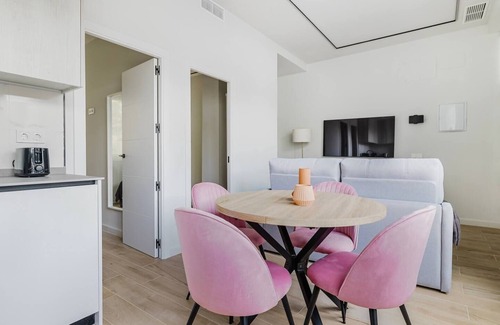 Almenara Apartment | Modern apartment in Chamartín