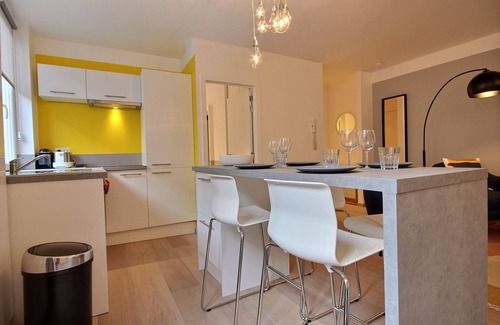 Saint-Laurent Apartment | Modern apartment in city center | Blink 2