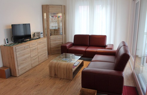 Langenargen Apartment | Modern apartment in Langenargen 150 m to the lake 2 bedrooms