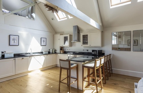 Painswick Apartment | Modern apartment in the listed building in the heart of Painswick.