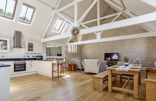 Painswick Apartment | Modern apartment in the listed building in the heart of Painswick.