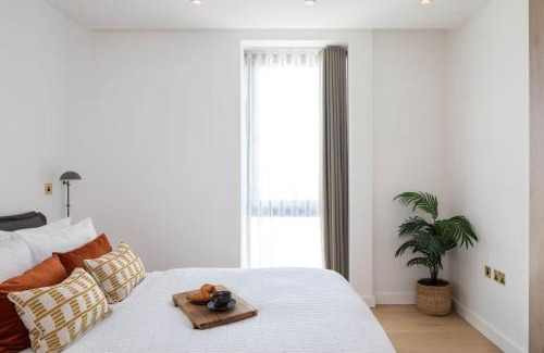St. Pancras and Somers Town Apartment | Modern Apartment in Kings Cross