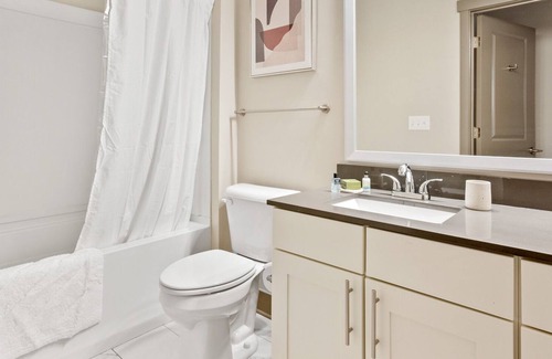 Mount Juliet Apartment | Modern Apartment in Prime Location (ID7314X69)