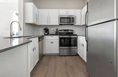 Ballantyne Apartment | Modern Apartment in Prime Location (ID1374X918)