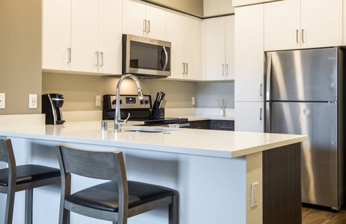 Centerville Apartment | Modern Apartment in Prime Location (ID9011X9)