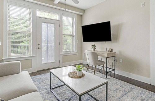 North Raleigh Apartment | Modern Apartment in Prime Location (ID2268X42)