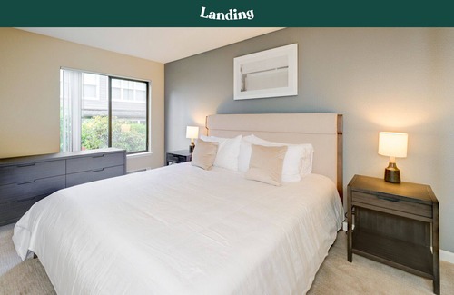 Bridle Trails Apartment | Modern Apartment in Prime Location (ID7889X64)