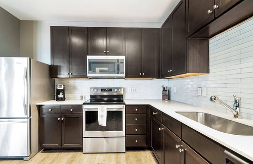 Allandale Apartment | Modern Apartment in Prime Location (ID6241)