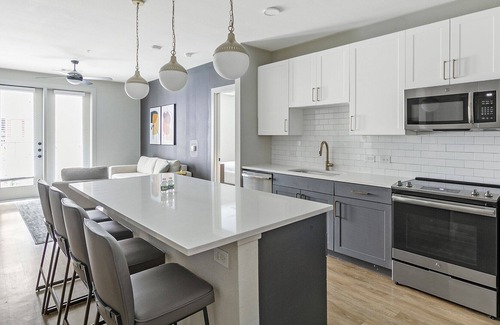 Kessler Apartment | Modern Apartment in Prime Location (ID1214X444)