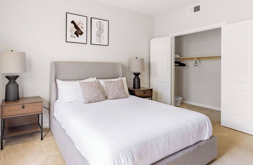 Oxnard Apartment | Modern Apartment in Prime Location (ID2411X73)