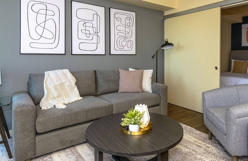 New Tacoma Apartment | Modern Apartment in Prime Location (ID8426X91)