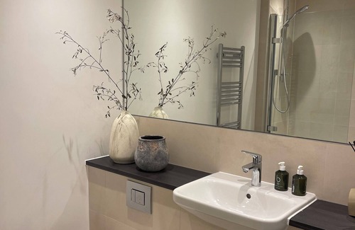 Stratford Apartment | Modern apartment in the heart of London.