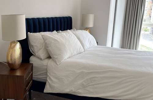 Stratford Apartment | Modern apartment in the heart of London.