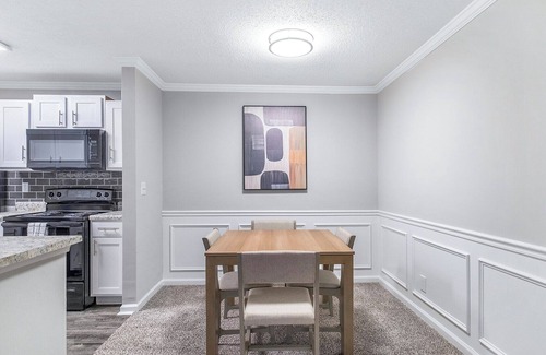 Hoover Apartment | Modern Apartment in Prime Location (ID3560X2)