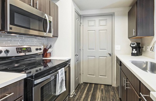 Cedar Park Apartment | Modern Apartment in Prime Location (ID4636X96)