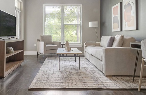 West Ashley Apartment | Modern Apartment in Prime Location (ID8309X16)