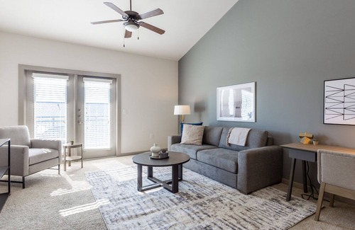 Georgetown Apartment | Modern Apartment in Prime Location (ID7009X57)