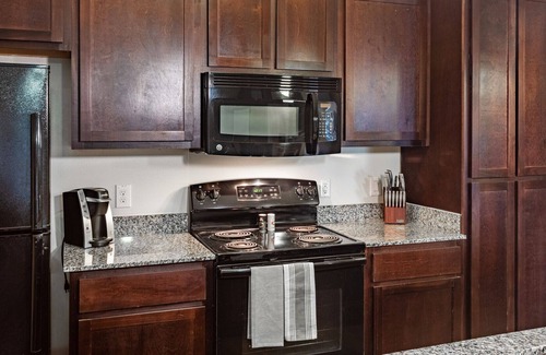 Georgetown Apartment | Modern Apartment in Prime Location (ID8187X12)