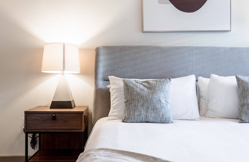 Georgetown Apartment | Modern Apartment in Prime Location (ID8187X12)