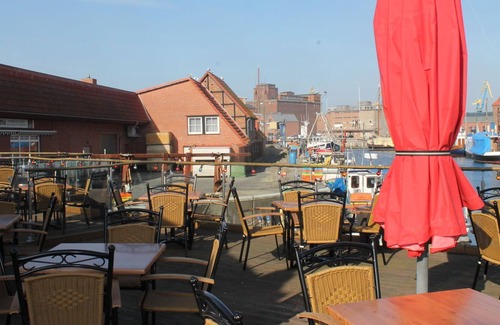 Old Town Apartment | Modern Apartment in Wismar near Sea