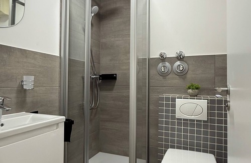 Ronsdorf Apartment | Modern apartment incl. parking space