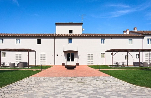 Agliana Apartment | Modern apartment near Pistoia with shared garden