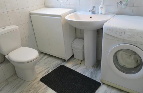 Petralona Apartment | Modern apartment near Acropolis peaceful location.