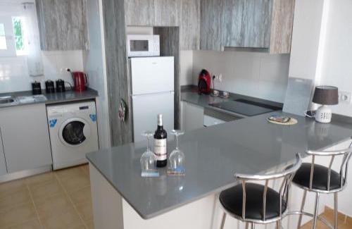 Lomas Apartment | Modern Apartment Near Beach