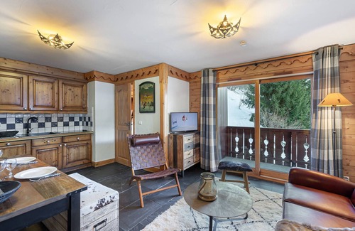 Meribel Village Apartment | Modern apartment near slopes with pool and spa access