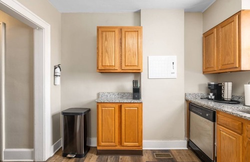 University District Apartment | Modern Apartment Near OSU Campus and Ohio Stadium