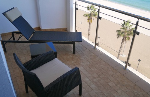 Santa Margarida Apartment | MODERN APARTMENT - SEA FRONT ON THE BAY OF ROSAS