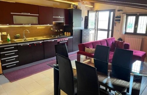 Formia Apartment | MODERN APARTMENT SURROUNDED BY GREENERY BUT A STONE'S THROW FROM THE SEA AND MOUNTAINS