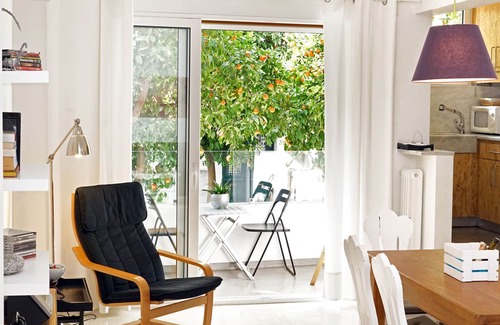 Anafiotika Apartment | Modern apartment under the Acropolis