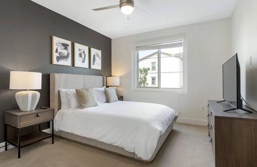 Mira Loma Apartment | Modern Apartment in Prime Location (ID1018X984)