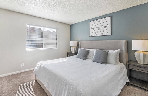 Spring Valley Apartment | Modern Apartment in Prime Location (ID1197X171)