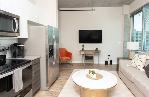 Historic Old Northeast Apartment | Modern Apartment in Prime Location (ID3065)