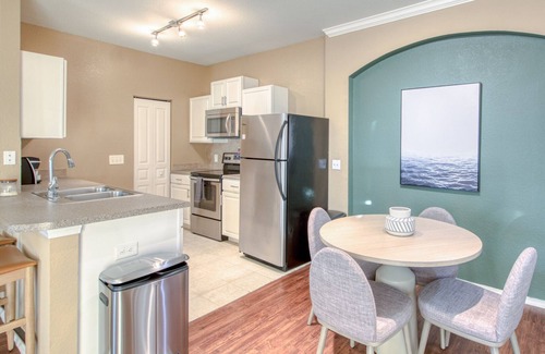 Pinellas Park Apartment | Modern Apartment in Prime Location (ID1836X26)