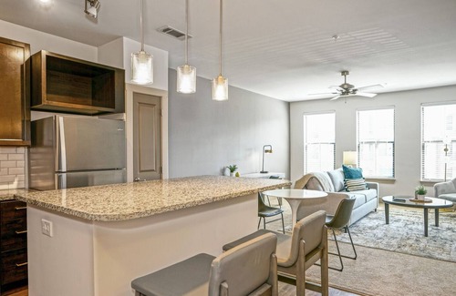 Crestline Heights Apartment | Modern Apartment in Prime Location (ID1246)