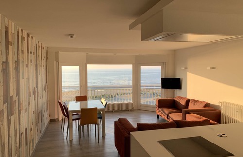 Koksijde-Bad Apartment | Modern Apartment with stunning beach views