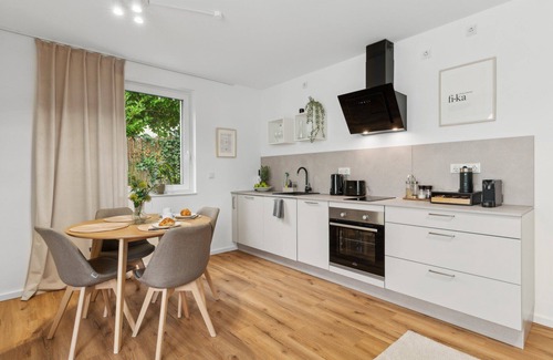 Bielefeld Apartment | Modern Apartment with Balcony & Free Parking in Top Location