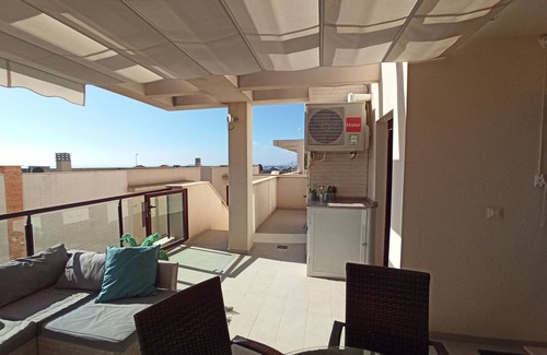 Los Puertos House | Modern apartment with large terrace in Mojon Hills
