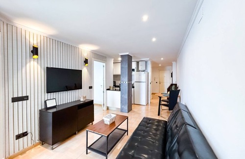 San Luis de Sabinillas Apartment | Modern apartment with sea views in Sabinillas
