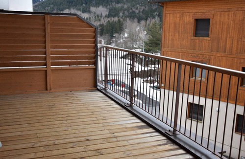 Bozel Apartment | Modern Apartment with Large Terrace Near Ski Resorts