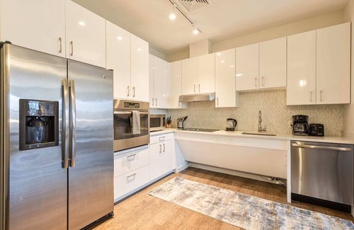 Cambridgeport Apartment | Modern Apt Near Charles River